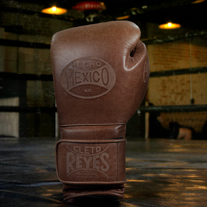 Guantes de Boxeo Cleto Reyes Marrones de Cuero Genuino con Logotipo Grabado, Guantes de Entrenamiento para Adultos - Product Image 1