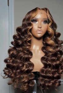 Extensiones de Cabello Virgen Rubio Miel de Calidad Premium, Ondulado, Textura Suave y Sedosa, Disponible al Mejor Precio del Mercado - Product Image 5
