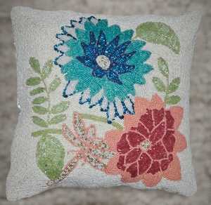 Housse de coussin traditionnelle à bas prix avec broderie artisanale pour canapé, chaise, lit et décoration festive de la maison - Product Image 1