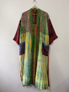 ชุดกิโมโนผ้าไหมย้อมสีแบบทำมือ แต่งผ้าแบบแพทช์เวิร์ค สไตล์วินเทจ ชุดคลุมยาว - Product Image 2