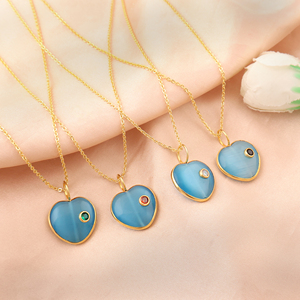 Collier pour femme en forme de cœur plaqué or 18 carats avec pendentif œil de chat bleu style punk, serti clos, chaîne réglable, cadeau pour elle - Product Image 1