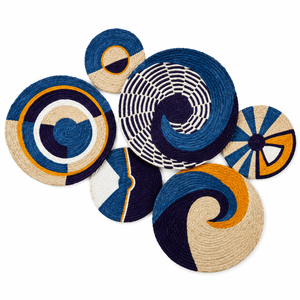 Juego de 6 piezas de arte mural bohemio de yute personalizable, decoración redonda tejida en espiral en azul, azul marino y mostaza para venta al por mayor - Product Image 1