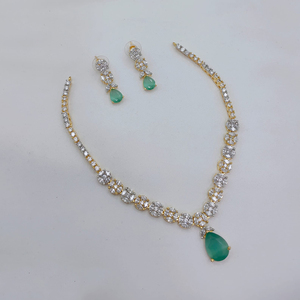 Ensemble collier et boucles d'oreilles pour femme JeweleMarket, plaqué or, avec cristaux et strass, style ethnique, pour mariage, fiançailles, anniversaire, fête, cadeau - Product Image 4