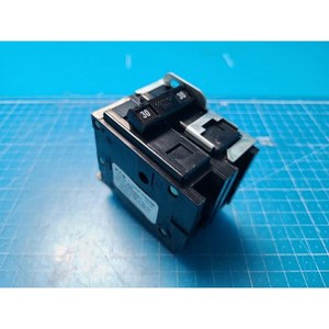 Interruptor de Circuito de 2 Polos Atornillable CUTLER-HAMMER BAB2030HT, Usado, Piezas de Equipos Semiconductores Legacy - Product Image 1