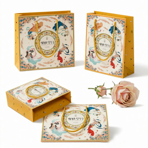 Sac cadeau de luxe en papier <span class=keywords><strong>blanc</strong></span> avec motifs calligraphiques en relief, réutilisable pour les cadeaux d'entreprise, les événements festifs, l'hôtellerie et l'utilisation en supermarché - Product Image 1