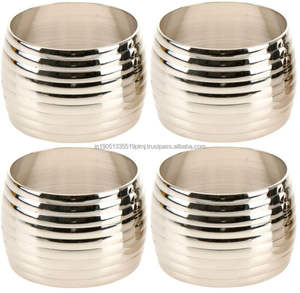 Anneaux de serviette ronds en acier inoxydable plaqué argent et nickel pour mariages et hôtels - Finition dorée élégante, écologiques, fabriqués en Inde - Product Image 1