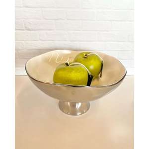 Centre de table décoratif : Plat rond en émail blanc sur piétement en aluminium, bol à fruits décoratif, bols de service alimentaire, prix abordable - Product Image 1