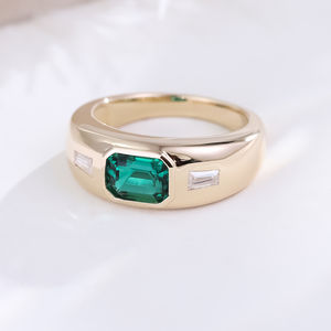 Bague de Fiançailles Unique et Audacieuse avec Trois Pierres en Zircon Cubique Taille Émeraude, Bague de Mariage en Or 14K, Cadeaux d'Anniversaire, Bijoux Unisexe - Product Image 5