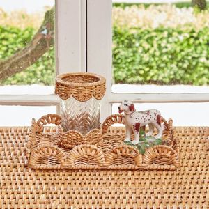Plateau de service en rotin tressé artisanal, moderne, écologique et de qualité supérieure, au design luxueux pour les mariages et les événements à domicile - Product Image 2