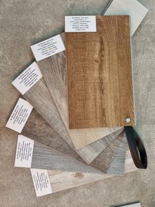 Suelo SPC de Vinilo Rígido con Sistema de Clic, Resistente al Agua, para Uso Residencial y Comercial - Product Image 6