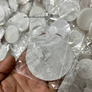 Plaque de sélénite brute, disque en fibre de cristal naturel, fait main, pour méditation, Reiki, spirituel, décoration maison et bureau, blanc, 8 cm, vente en gros, cadeau - Product Image 5