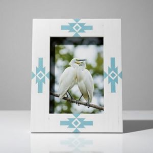 Marco de fotos de resina estilo famoso con incrustaciones de resina brillante y acabado en MDF a un precio competitivo. - Product Image 5