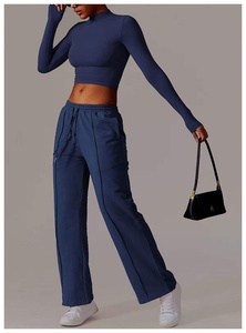 Fabricantes de Ropa Deportiva Profesional Personalizada, Conjunto de Top Corto de Manga Larga y Pantalones Deportivos de Pierna Recta para Mujer, Conjunto Deportivo Personalizado - Product Image 4