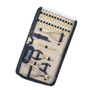 Kit d'outils pour extensions capillaires dorées avec pinces à extensions, pince à sertir plate, pince à sertir à 3 trous pour perles, outil pour extensions adhésives, peigne et pinces - Product Image 1