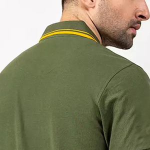 Polo en piqué pour homme, coupe ajustée, col en coton, manches courtes, vert olive - Product Image 3