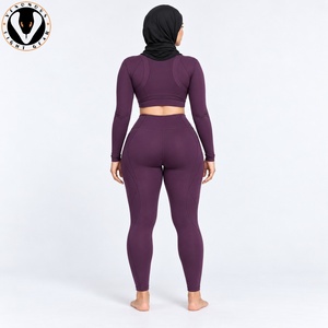 Conjunto de yoga para mujer de alta calidad, material elástico suave, ajuste cómodo para fitness, yoga, ejercicio y estilo de vida activo. - Product Image 4