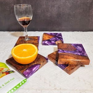 Posavasos Decorativo de Madera y Resina, Diámetro Personalizable, Diseño para Colocar Bebidas Diariamente, Trabajo, Estudio, Relajación - Product Image 1