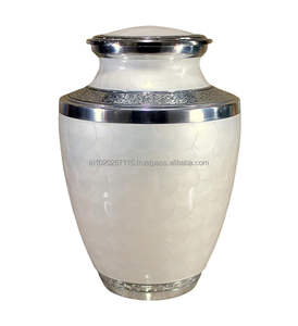 Impresionante urna de aluminio grabada para cenizas humanas para adultos diseñada para proporcionar un recuerdo significativo y un tributo duradero - Product Image 3