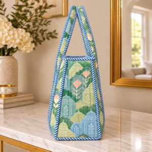 Elegante Bolso Tote de Tela de Algodón Suave e Informal para Mujer, Azul y Verde con Diseño Floral, Bolso de Hombro con Paneles, para Verano - Product Image 4