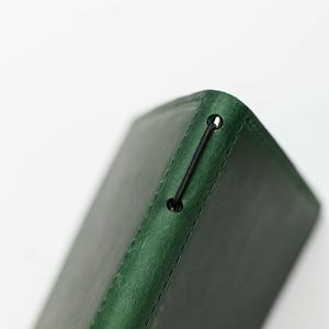 ที่ใส่เมนูและปกหนังแท้คุณภาพสูง พับได้ ป้องกันอย่างดี ใช้งานสะดวก สำหรับร้านอาหาร คาเฟ่ บาร์ โรงแรม ใช้บนโต๊ะอาหาร รุ่น LMC-0168 - Product Image 3