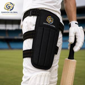 GANVOX GLOBAL Protège-tibias de cricket classique rembourrés en EVA, en tissu Oxford 600D, avec fermeture à boucle doublement cousue, pour l'entraînement en extérieur - Product Image 1