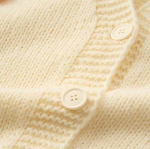 Pull en néoprène respirant à col rond pour femme, tricot structuré futuriste, haut moderne - Product Image 6