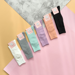 Chaussettes pour femmes en rayonne, fines et respirantes, style coréen, pour l'été, avec différentes couleurs pastel. - Product Image 2