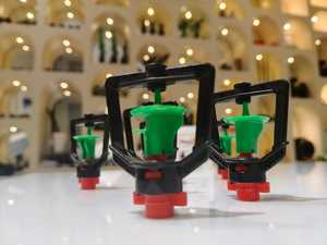 Micro-asperseur rotatif à 360 degrés avec connecteur d'entrée à barbelures pour l'irrigation des vergers et des exploitations maraîchères - Product Image 3