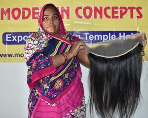 Cabello Humano Remy Virgen Indio al por Mayor, Sin Procesar, con Cutícula Alineada, Cierre de Encaje Transparente 4x4, Liso, Color Negro - Product Image 3