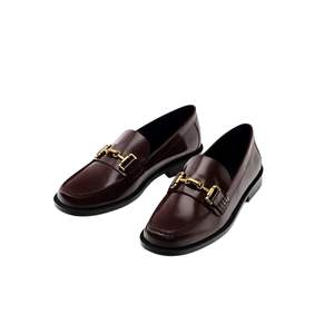 Fabricant de chaussures pour femmes OEM, chaussures décontractées en cuir à bout rond, confortables et durables, de qualité supérieure. - Product Image 5