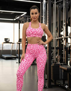 ชุดออกกำลังกายสำหรับผู้หญิง 2 ชิ้น เสื้อครอปแขนยาวคอวีลึก กางเกงเลกกิ้งเอวสูงทรงบาน ชุดออกกำลังกาย - Product Image 3