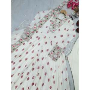 Ensemble de robe Anarkali de créateur Aarohi pour femmes, avec dupatta et bas, blanc, taille M - Product Image 6