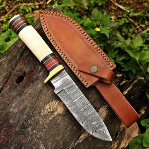 Couteau Bowie de Damas avec étui en cuir et manche en corne, lame droite, qualité industrielle OEM pour le camping et les activités de plein air - Product Image 6