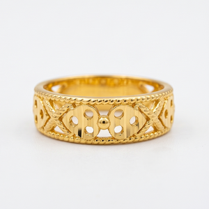 DIVYORO Anillo clásico de rejilla ligero chapado en oro de 22 quilates para mujer para uso diario - Product Image 1