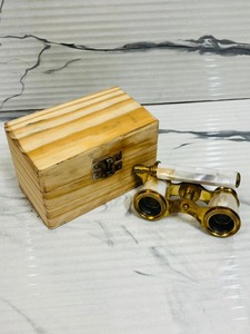 Gafas de Ópera Vintage de Latón y Binoculares de Nácar - Coleccionable de Teatro Hecho a Mano para el Día de la Tierra y Fiestas de Cumpleaños - Product Image 5