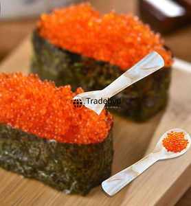 Cuillère de service artisanale en nacre incrustée par Tradebyd - Product Image 1