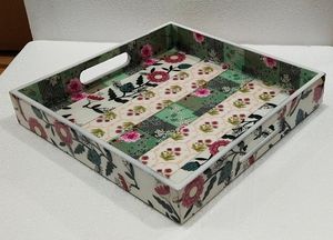 Bandeja de Servir de Madera con Estampado Floral y Asa, Bandeja Cuadrada Decorativa para Té, Café y Aperitivos, para Uso en el Hogar, Cocina, Hotel y Restaurante - Product Image 4