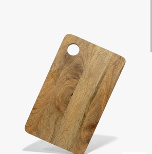 Tabla de cortar de madera natural para uso en la cocina, tabla de cortar premium hecha a mano, tabla rústica para pizza para el hogar o restaurante a bajo costo. - Product Image 2