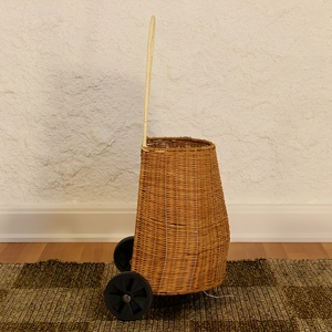 Mochilas escolares de ratán para niñas y niños, precio competitivo, carrito con ruedas, cesta, carrito de juguete para empujar. - Product Image 5