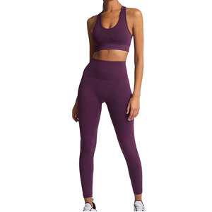 Ensemble de sport personnalisé OEM : Soutien-gorge de sport uni et legging taille haute pour femme – Idéal pour le fitness et l'entraînement - Product Image 1