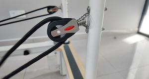 Equipo Profesional de Entrenamiento de Pilates para Estudio Comercial, Cama de Ejercicio Blanca, Máquina de Pilates Reformer de Aluminio Completo - Product Image 5