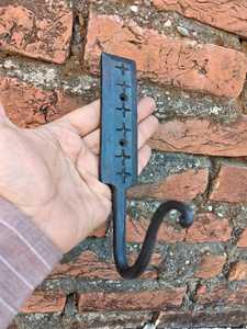 Gancho de Pared de Hierro Forjado a Mano, Estilo Medieval Decorativo, Perchero de Metal Resistente, Herrajes de Hierro Forjado para Decoración del Hogar - Product Image 4