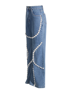Jean large bleu taille haute pour femme avec chaîne de perles et strass, coupe ample, style streetwear - Product Image 3