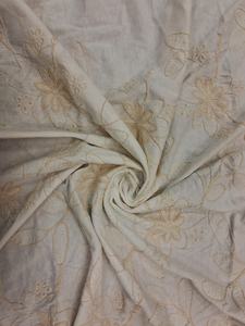 Tissu brodé de qualité supérieure en cordon blanc Dori/Cord, motif floral ton sur ton, travail de broderie au cordon, tissu tissé haut de gamme pour robes - Product Image 2