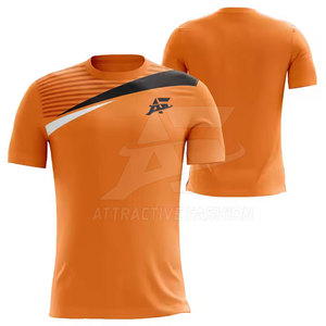 Maillot de football personnalisé conçu pour l'identité de l'équipe, avec une coupe athlétique confortable et un style élégant. - Product Image 2