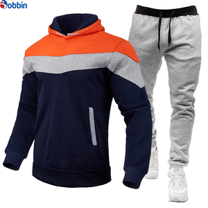 Trajes deportivos personalizados con etiquetas y estampados para hombre, sudadera con capucha y pantalones de patchwork, ropa deportiva gruesa y cálida para otoño e invierno - Product Image 3