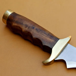 Cuchillo Bowie hecho a mano de acero D2: mango de madera y funda de cuero - Product Image 3