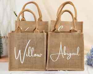 Bolsa de Compras de Yute con Estampado Elegante para Empaquetado Minorista Moderno - Product Image 1