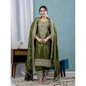 ชุดดูแมทต้ากางเกงผู้หญิงสวยปักลายปักรหัสได้ - Product Image 4