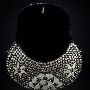 2025 nouveauté Vintage Style indien acier Cutch sacs à main à la main Antique ethnique métal pochette femmes serrure - Product Image 6